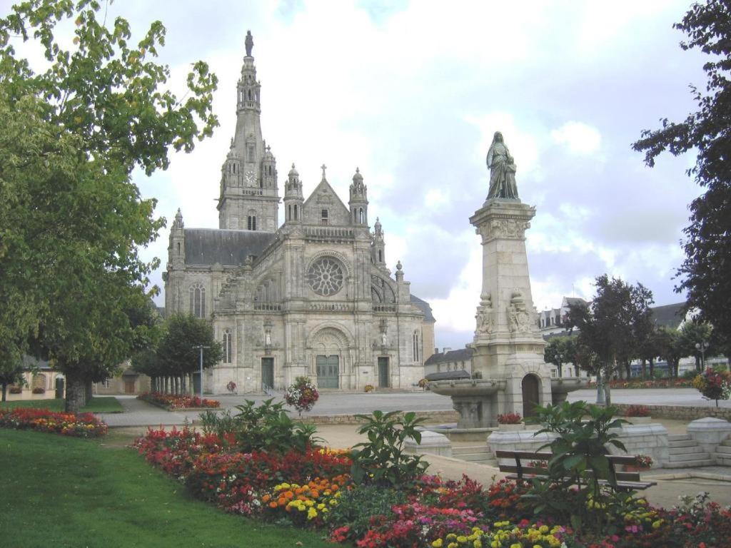 Villanna Saint Anne-dʼAuray المظهر الخارجي الصورة